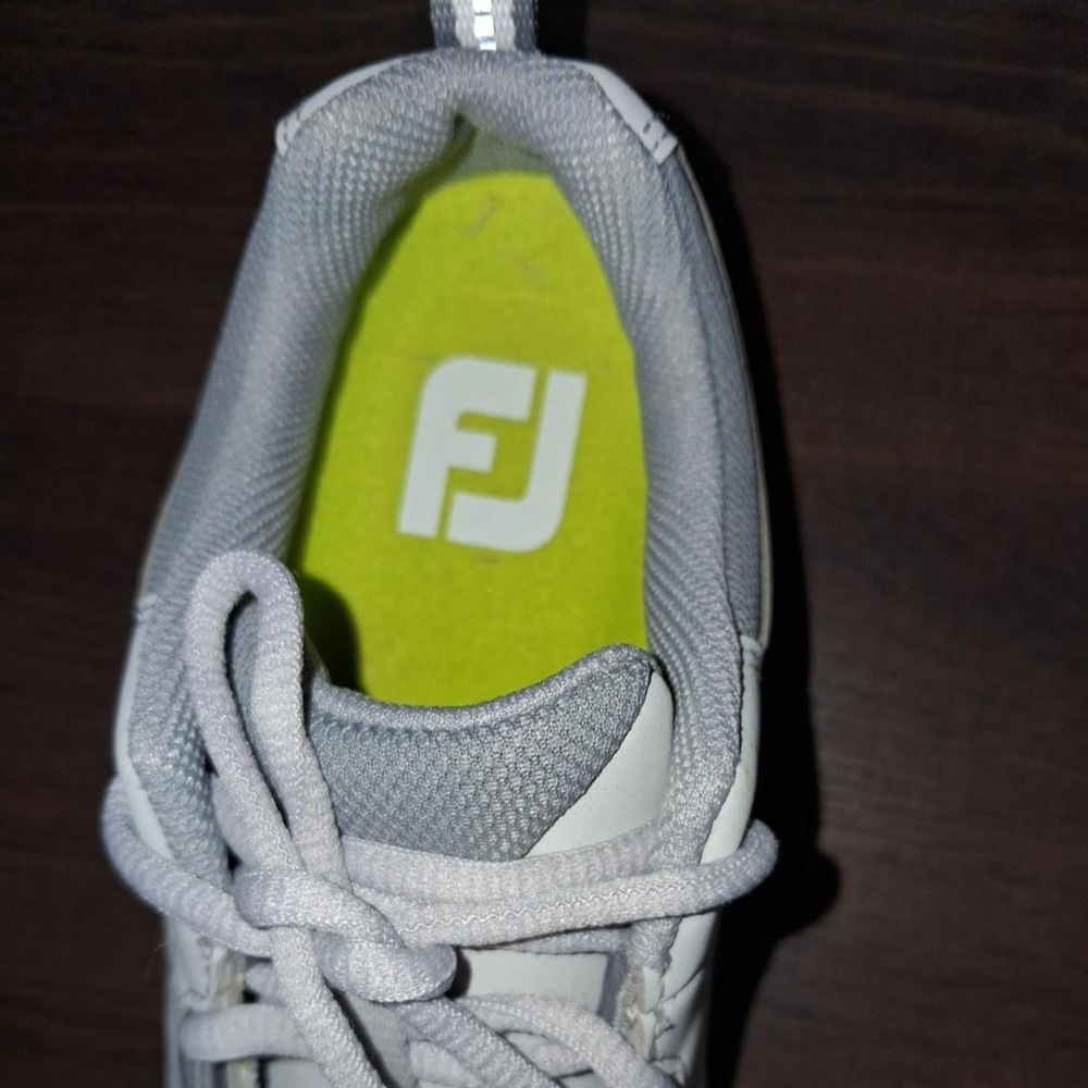 Footjoy golf shoes